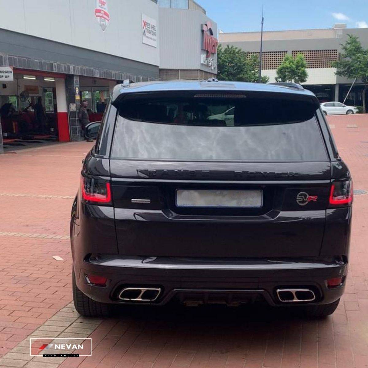 Range Rover SVR Kit